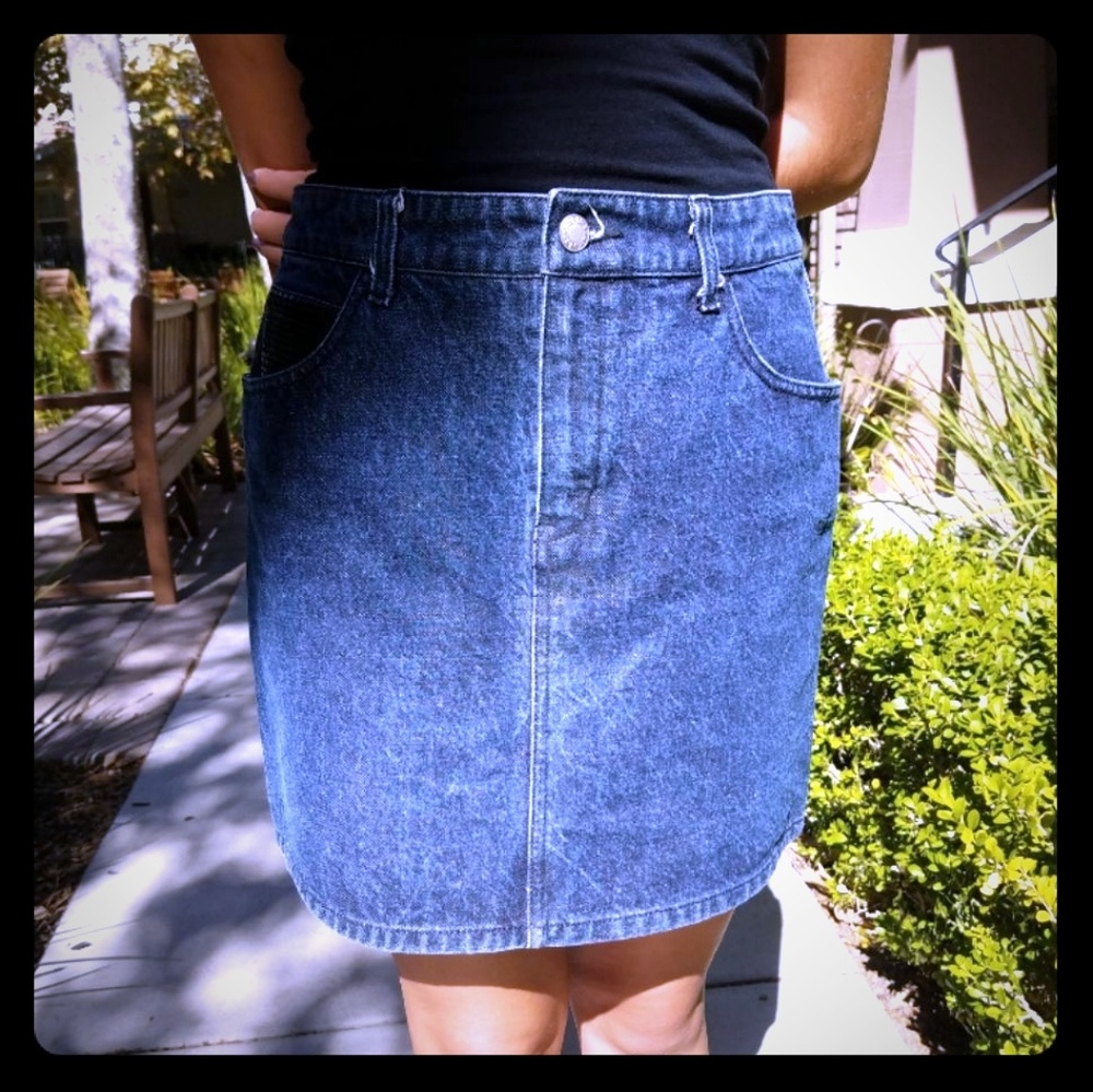 Armani Exchange jean skirt with black accents.